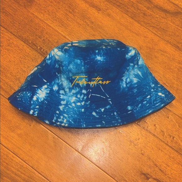 TALENTLESS Blue and White Tie-Dye Bucket Hat Unisex - Picture 10 of 13